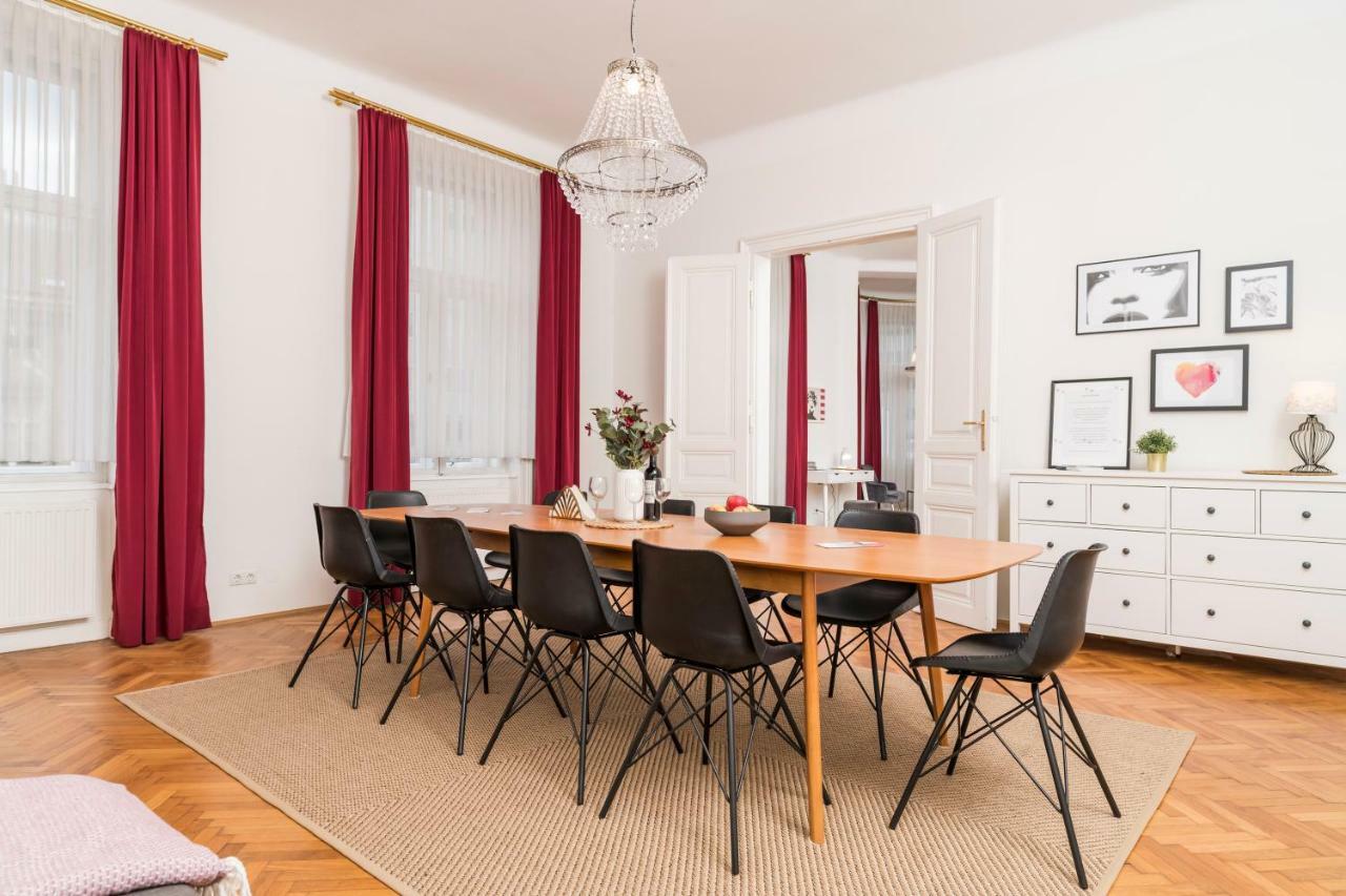 Apartment Rainer Maria Rilke By Ichbucheat